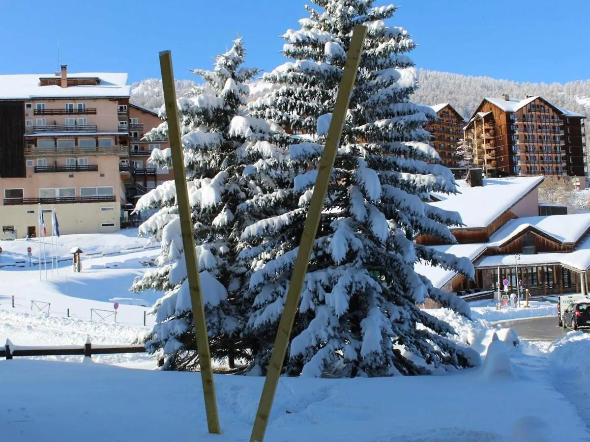 Studio Cabine - 4 Couchages, A L'Entree De Risoul 1850, Proche Commerces Et Navette Gratuite - Fr-1-330-176 0*,